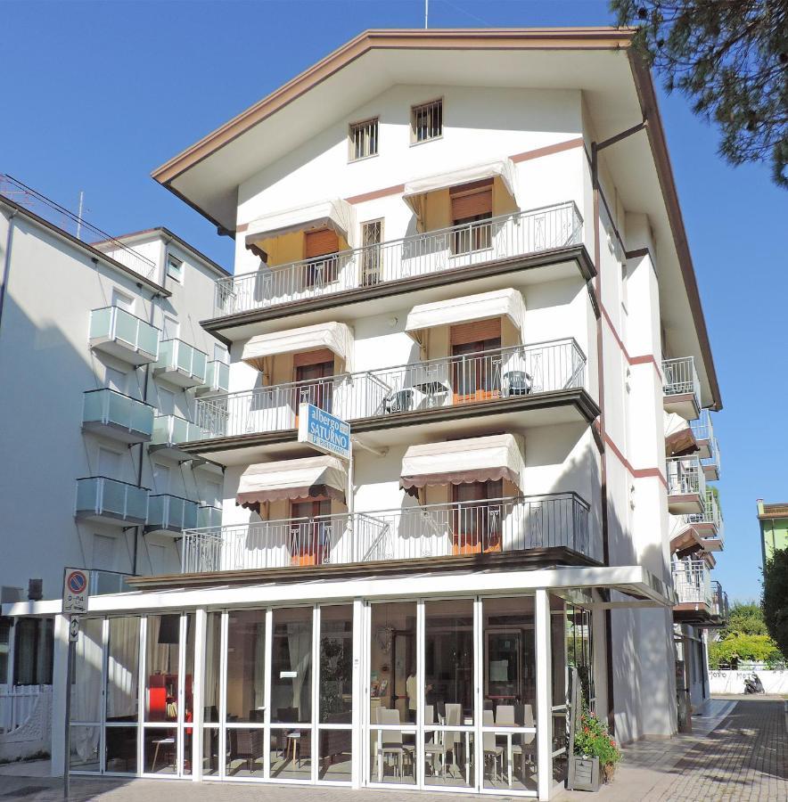 Hotel Saturno Lido di Jesolo Exterior photo