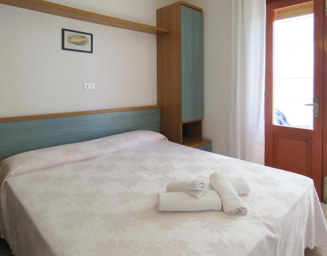 Hotel Saturno Lido di Jesolo Exterior photo